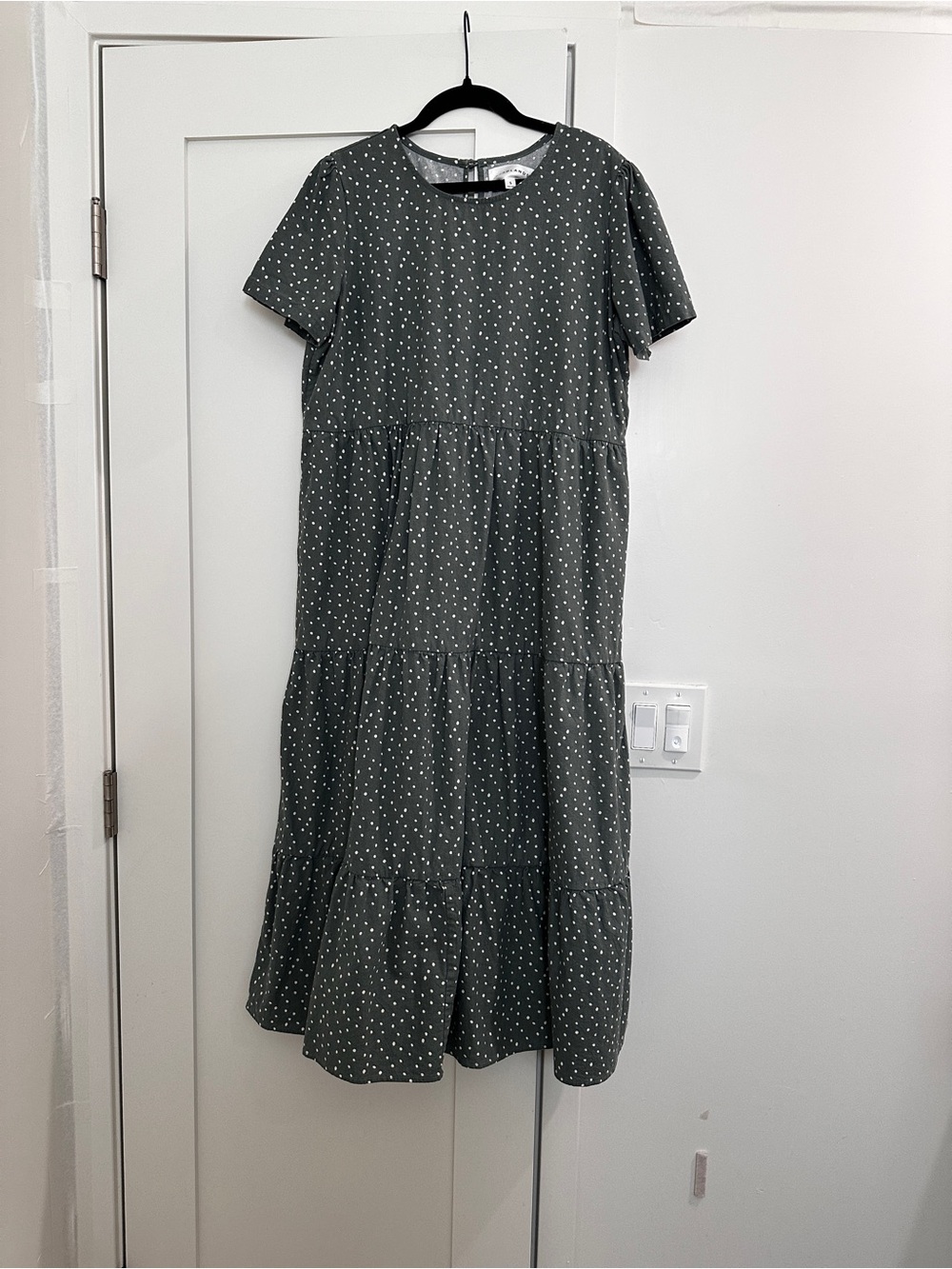 Tradlands Green Polka Dot Tiered Midi Dress